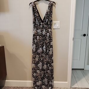 Elegant Black and Tan Patterned Maxi Dress